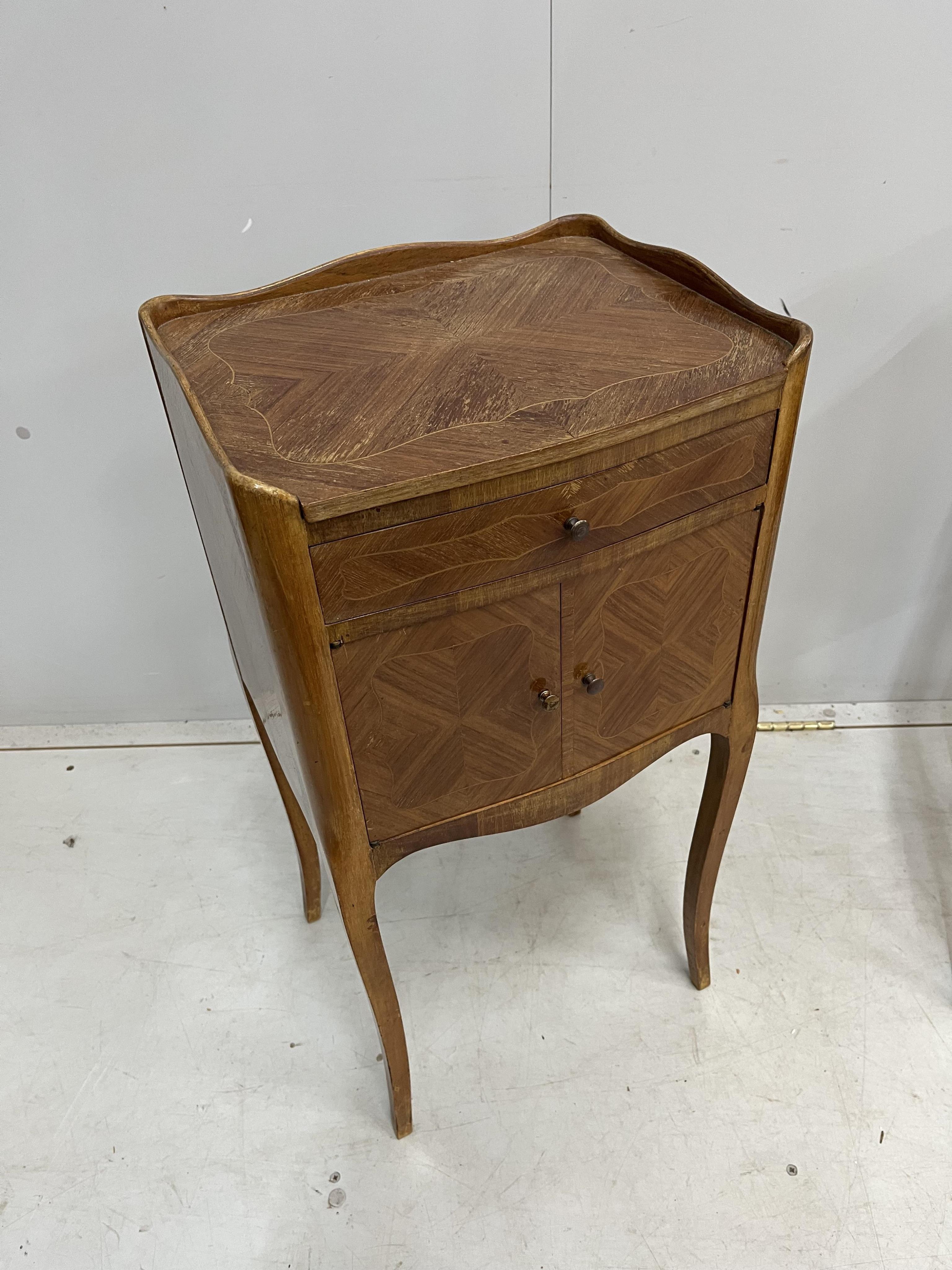 A pair of French kingwood bedside chests, width 36cm, depth 30cm, height 74cm